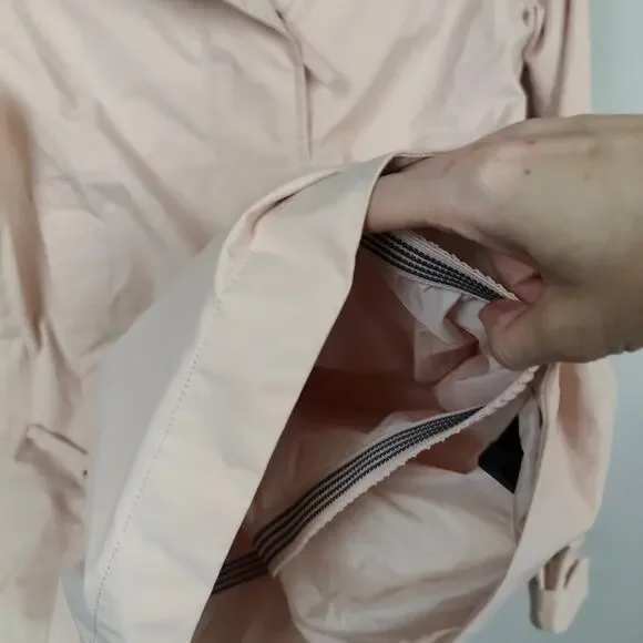 The North Face Women's Jacket in Light Pink - Picture 4 of 9